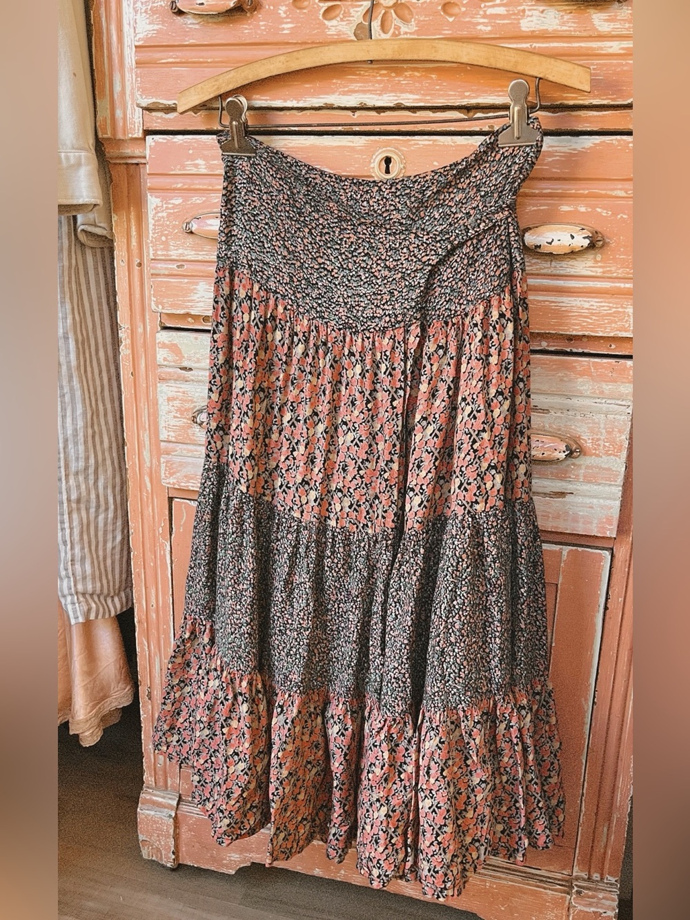 Vintage 70s Adini India Floral Rayon Tiered Ruffle Midi Boho Hippie Skirt S